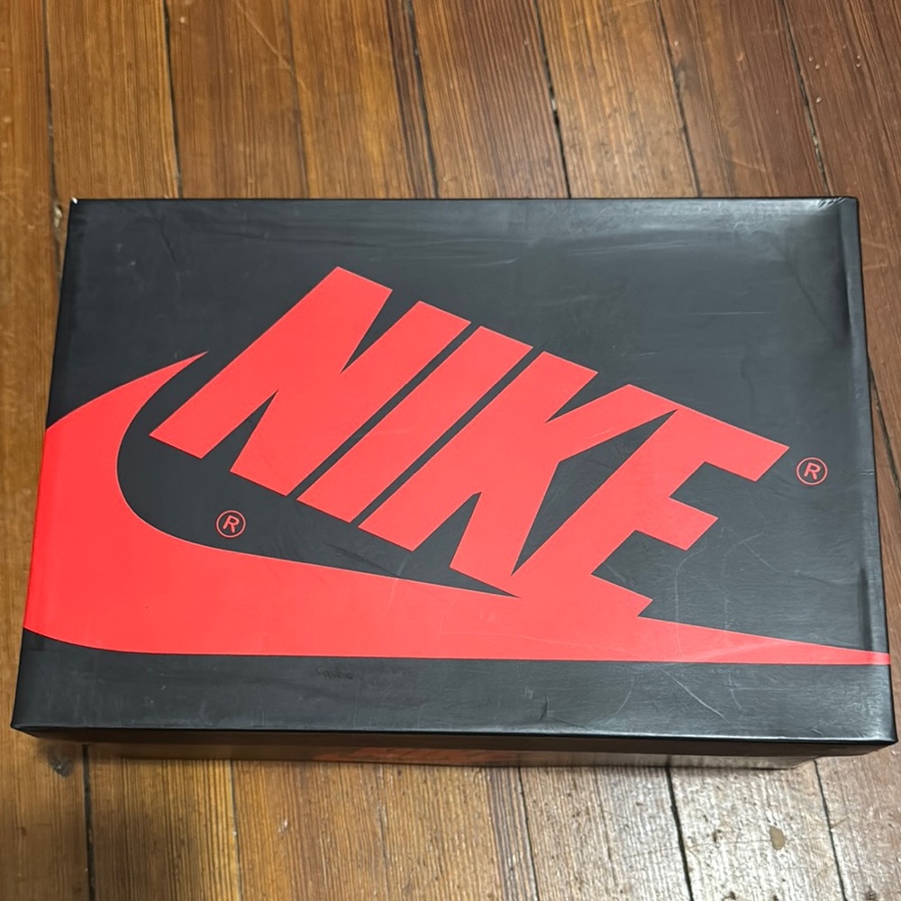 Nike Black and Red Shoe Box